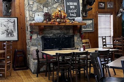 Jackie's Riverside Steak